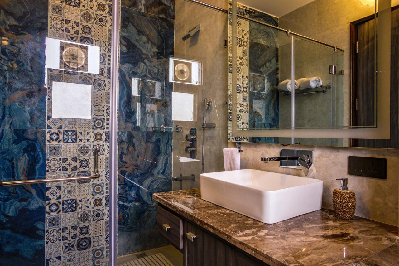Stayvista At Hillside Paradise 4Bhk Lavish House In Delhi Dhauj Bagian luar foto
